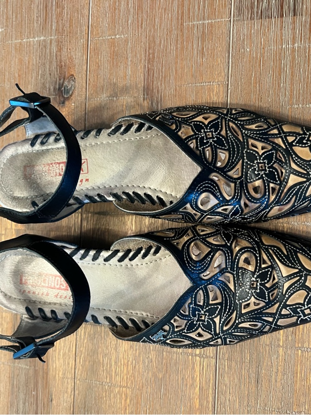 Pikolinos women’s shoes. Absolutely gorgeous leather design! Size 40 or US size - Picture 4 of 4